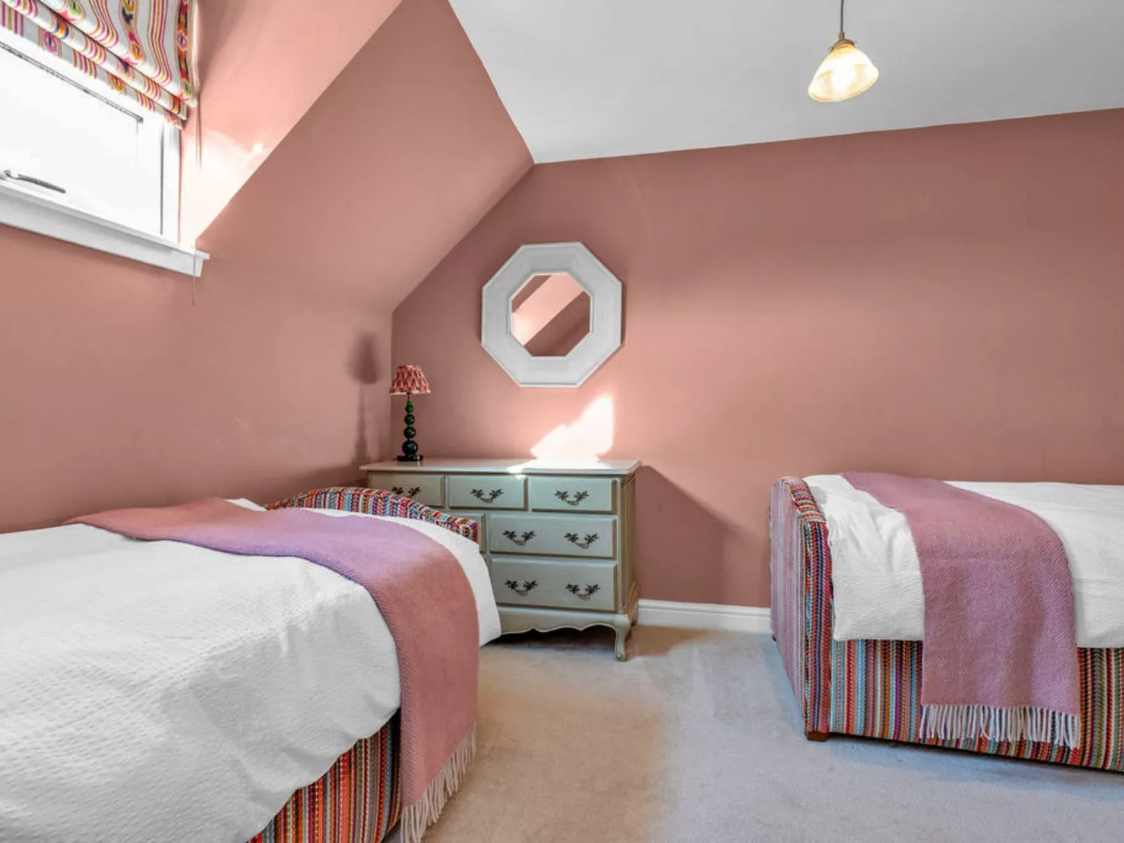 The Wheel House-Binnen