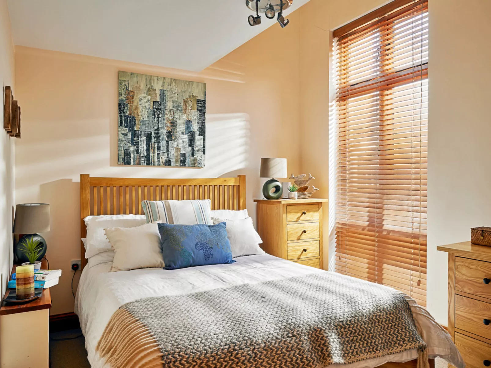 Hawthorn Barn-Binnen