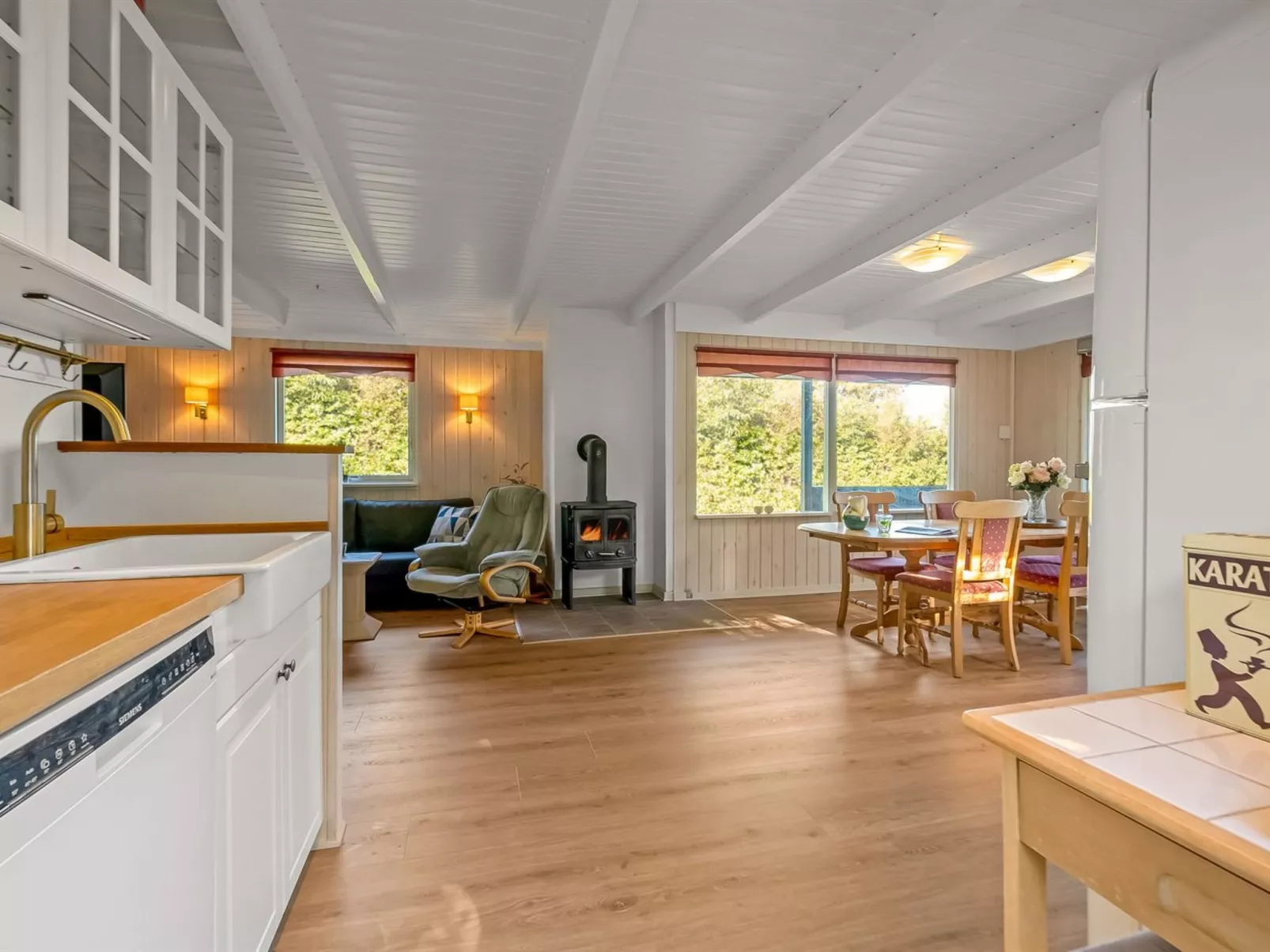 "Leani" - 150m from the sea-Binnen