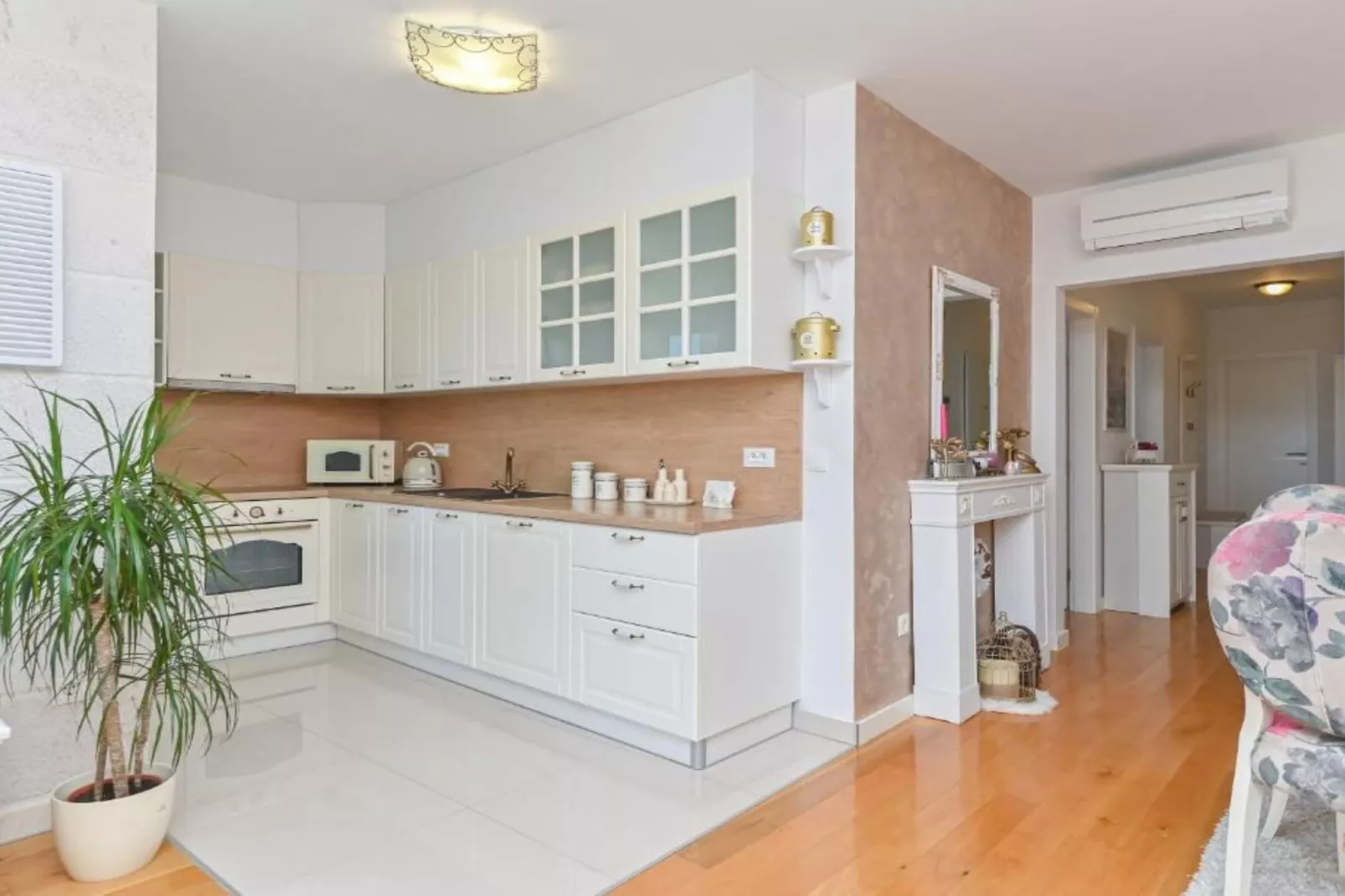 Apartment Hani 2 - Two Bedroom Apartment With Balcony And Sea View-Keuken