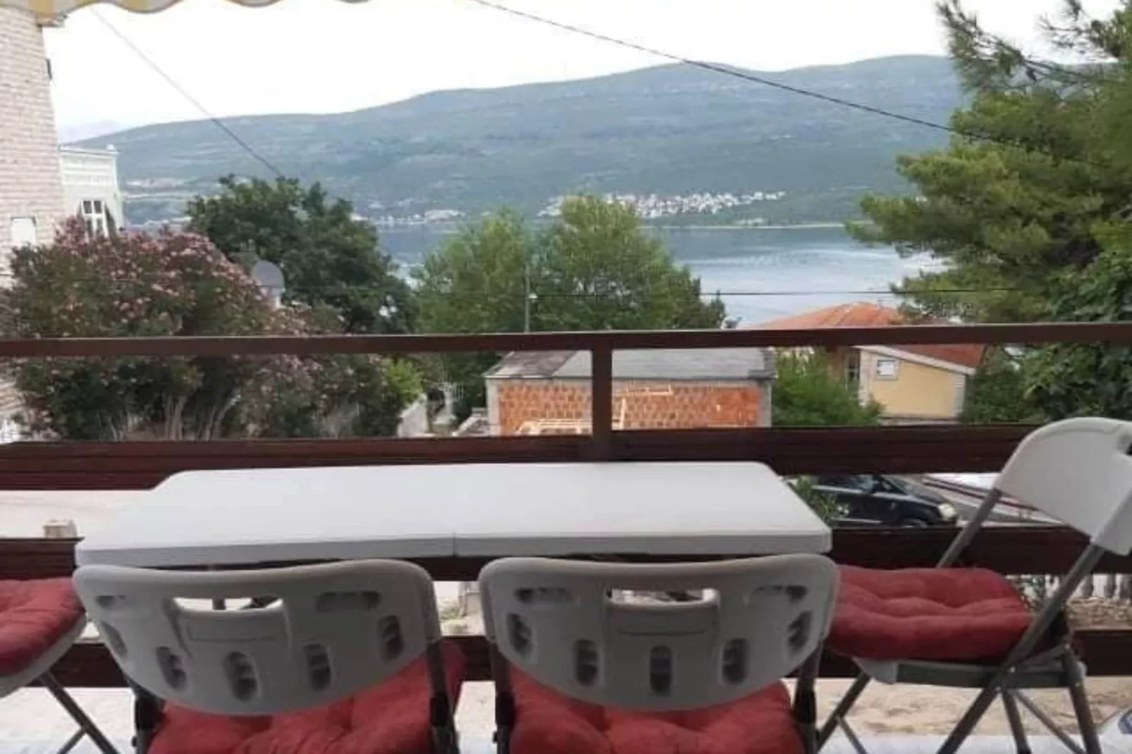 Apartments Boris Donji Karin - One Bedroom Apartment (Classic Apartment)-Terrasbalkon