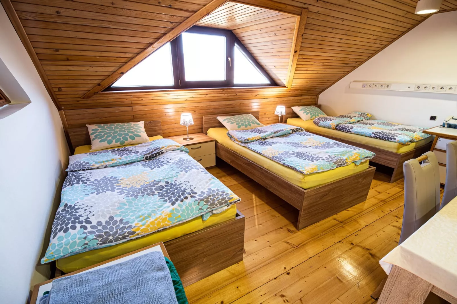 Relaxing Retreat with Hot Tub in Sevnica - Three Bedroom Apartment-Slaapkamer