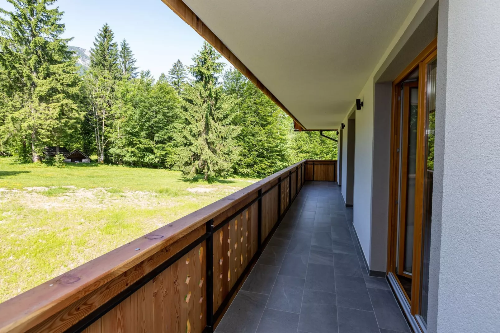 The Woodland Nook Apartments Bohinj - Classic Two Bedroom Apartment with Balcony (owner C)-Terrasbalkon