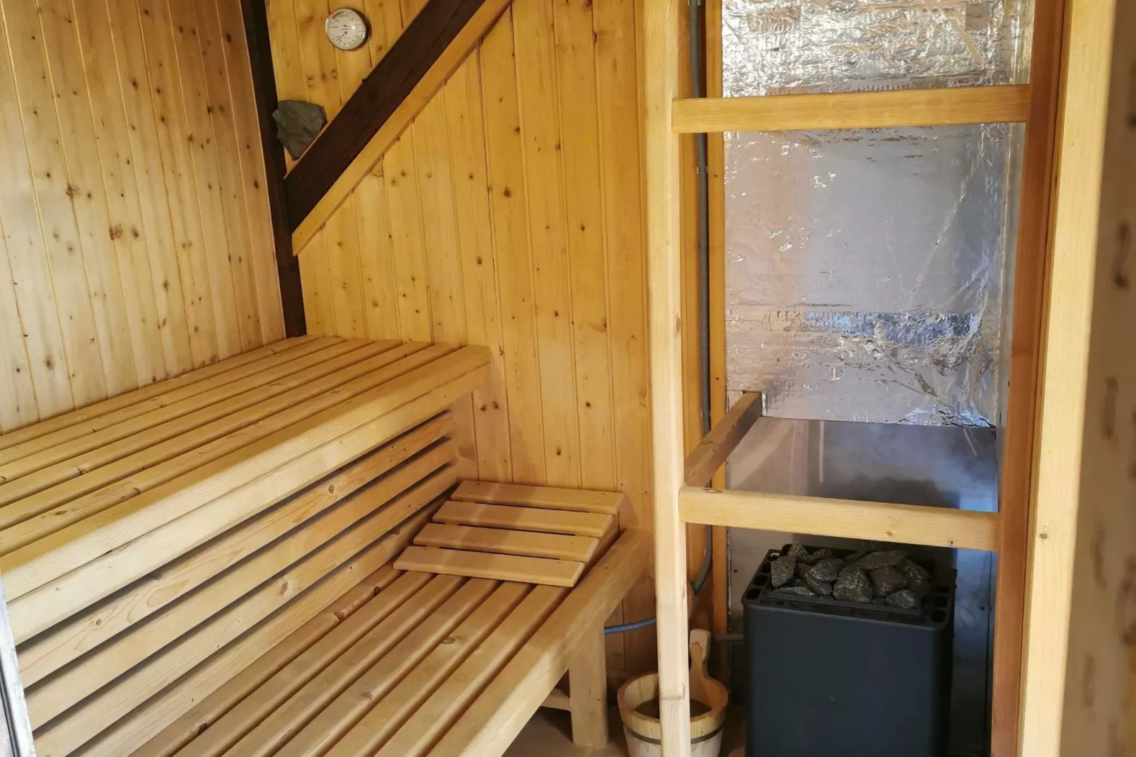 Mountain Vista Cottage with Private Sauna - One Bedroom Cottage-Sauna