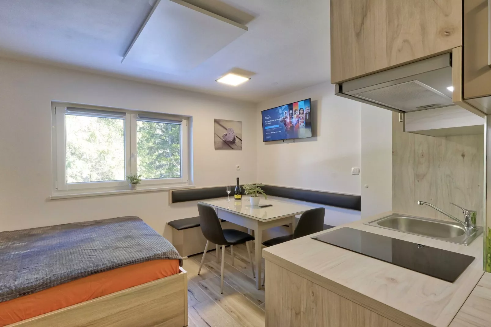 Cozy and Chic Apartment in Kranjska Gora - Studio Apartment-Slaapkamer