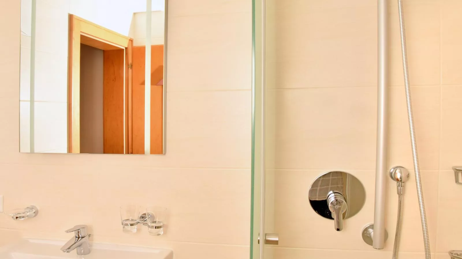 Apartment Next To The Skilift FF-Badkamer