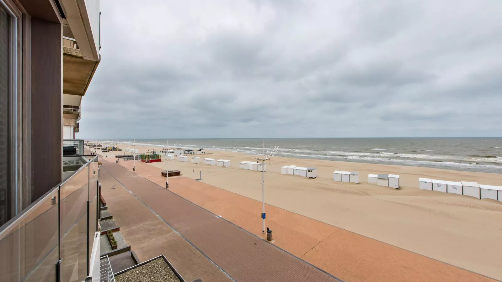 De Meeuwen derde-Uitzicht zomer