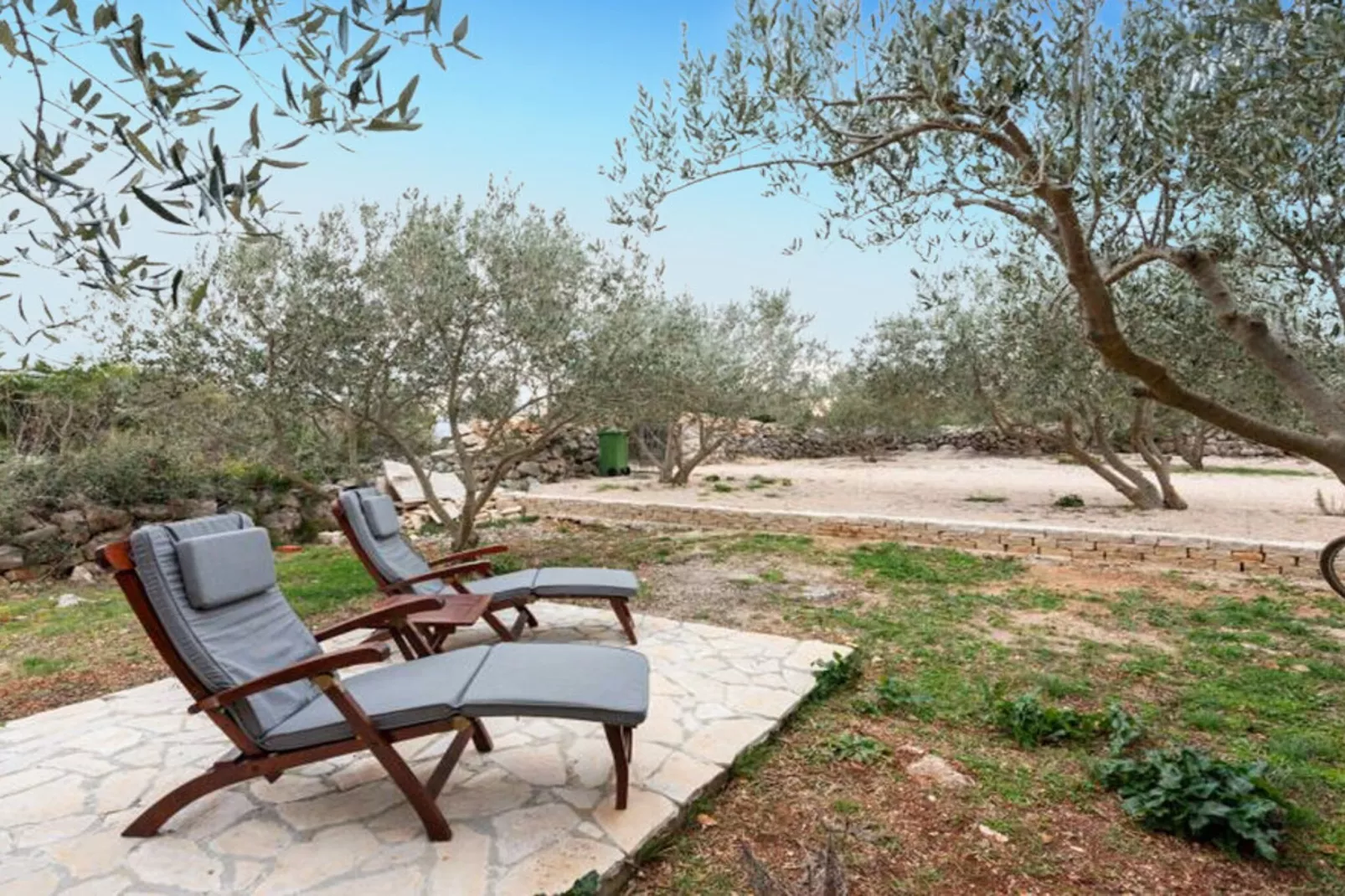 Holiday Home Pigmy Cormoran - One Bedroom House with Terrace  and Pool-Tuinen zomer