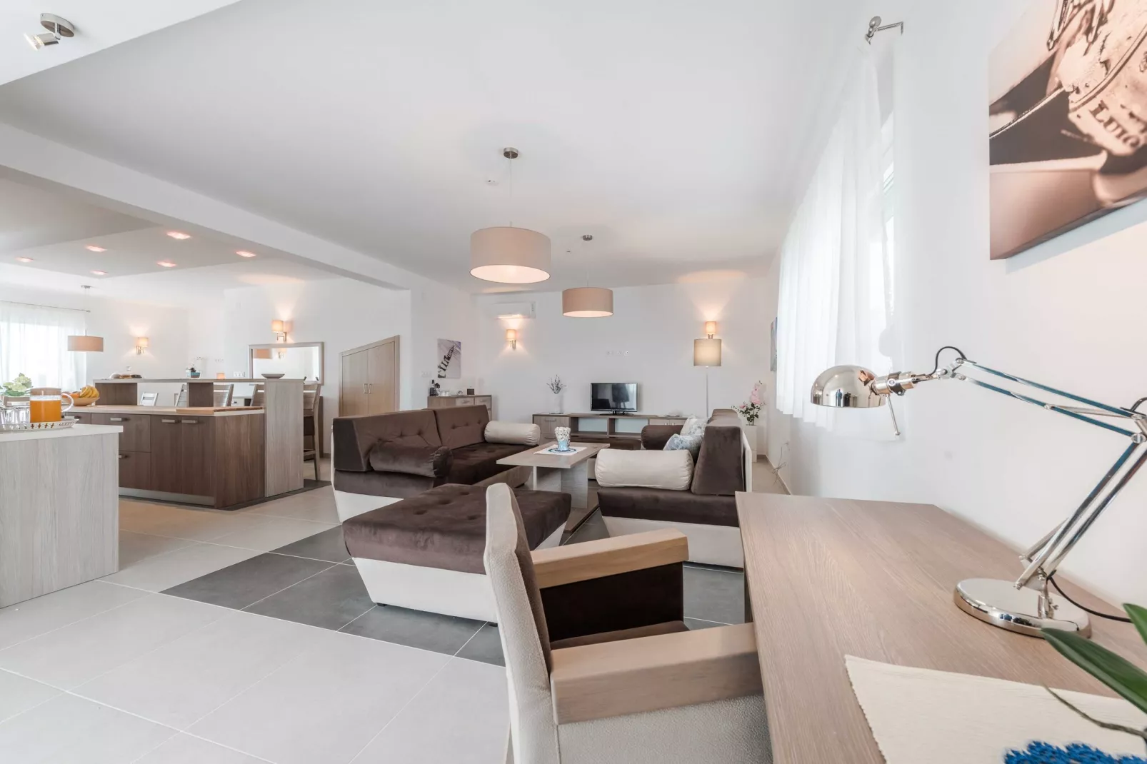 Luxury Escape with Swimming Pool & Modern Design - Superior Four Bedroom Villa with Private Pool ( Villa 2)-Woonkamer