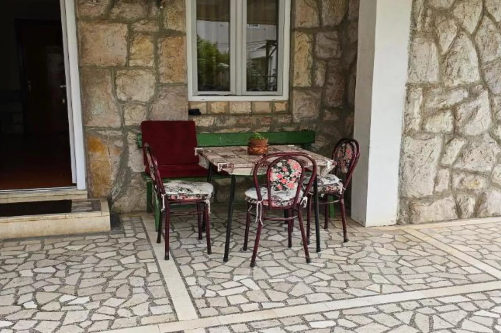 Tivat Bliss Apartments Close to Beach - Two Bedroom Apartment-Terras