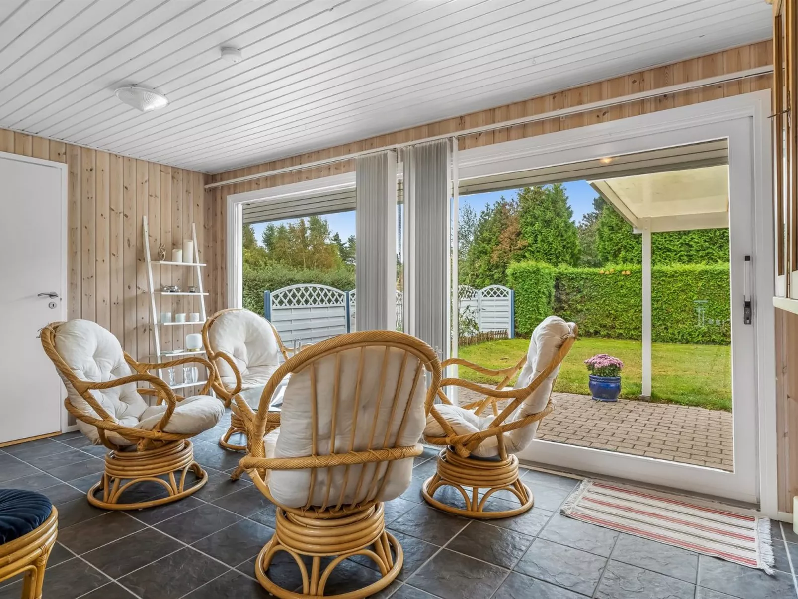 "Einari" - 500m from the sea-Binnen