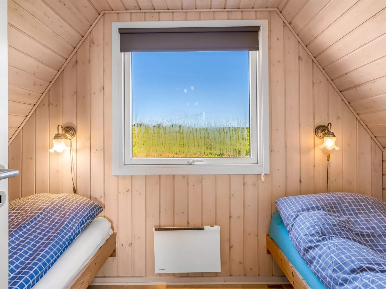 "Elisabete" - 600m from the sea-Binnen