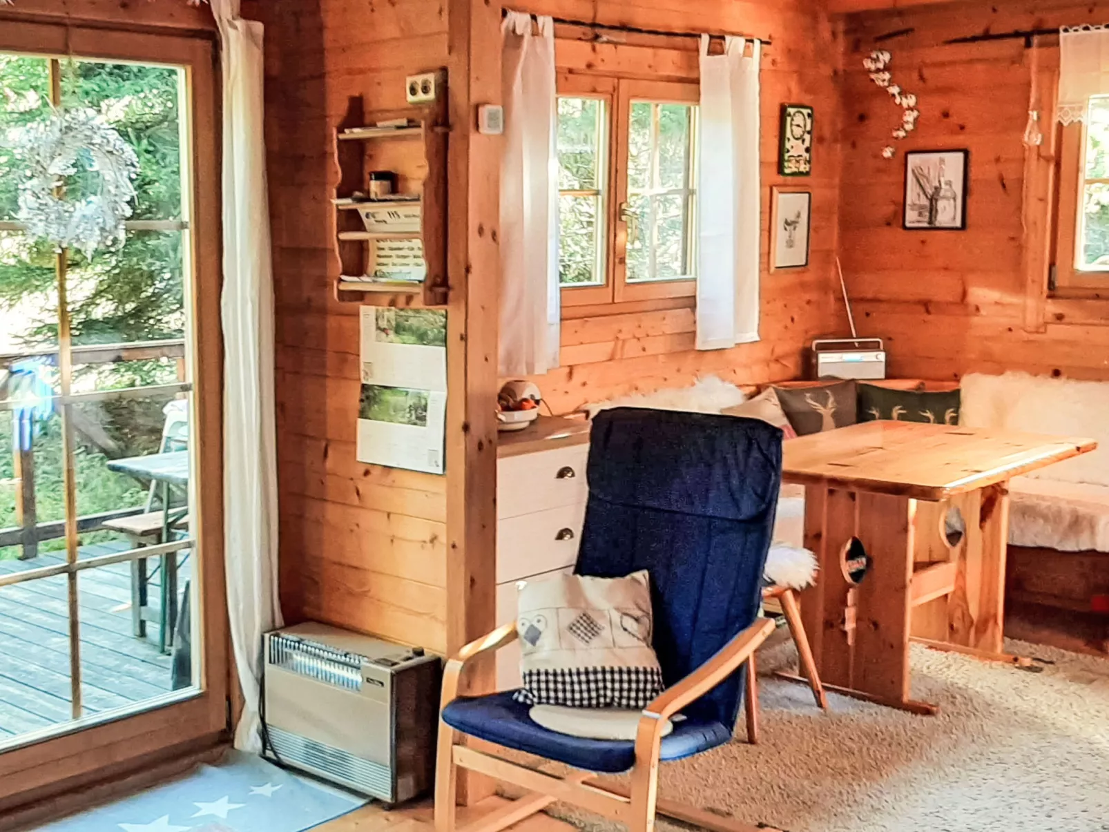 Zirbenwaldhütt´n-Binnen