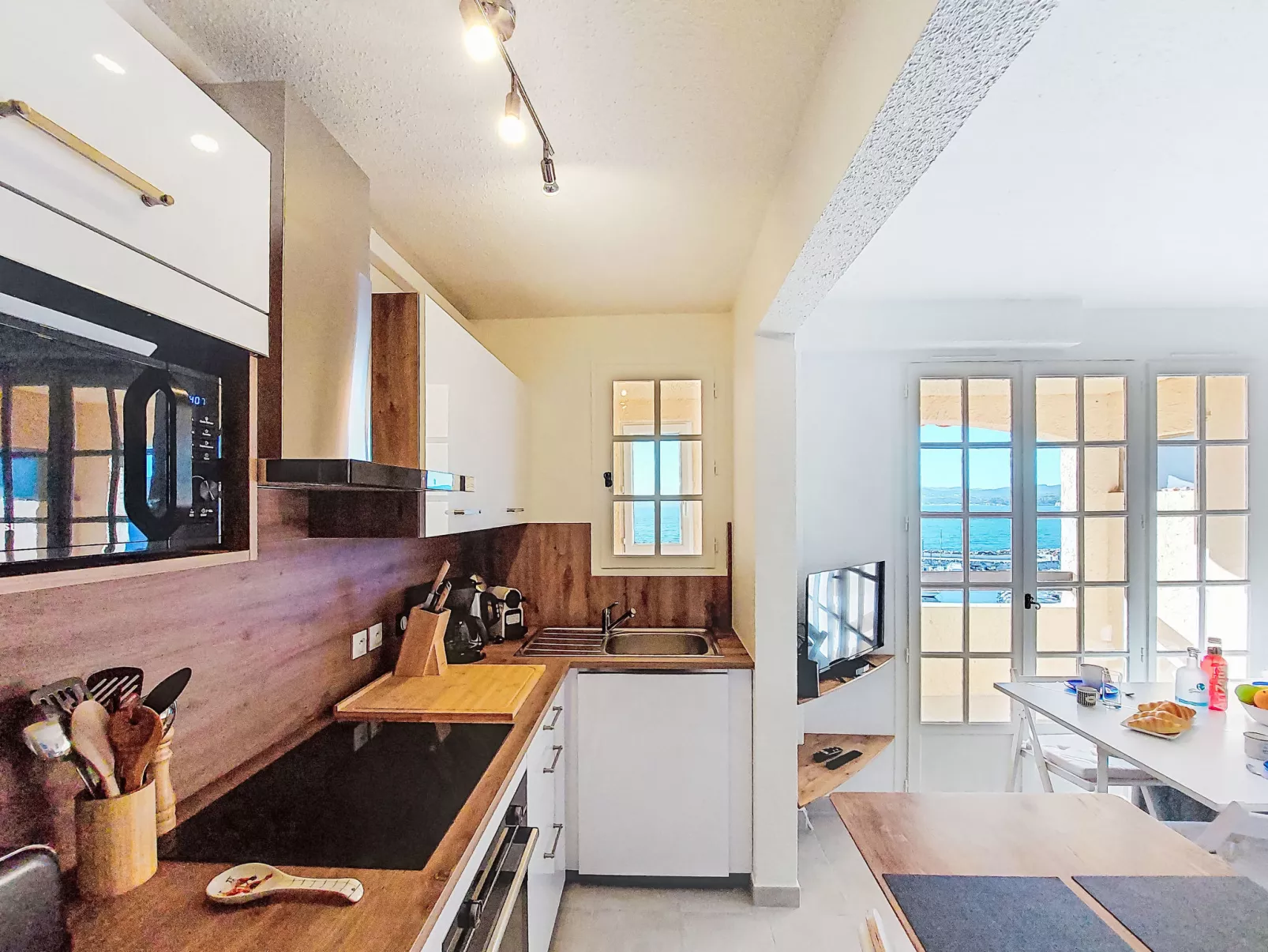 Château de la Madrague-Binnen