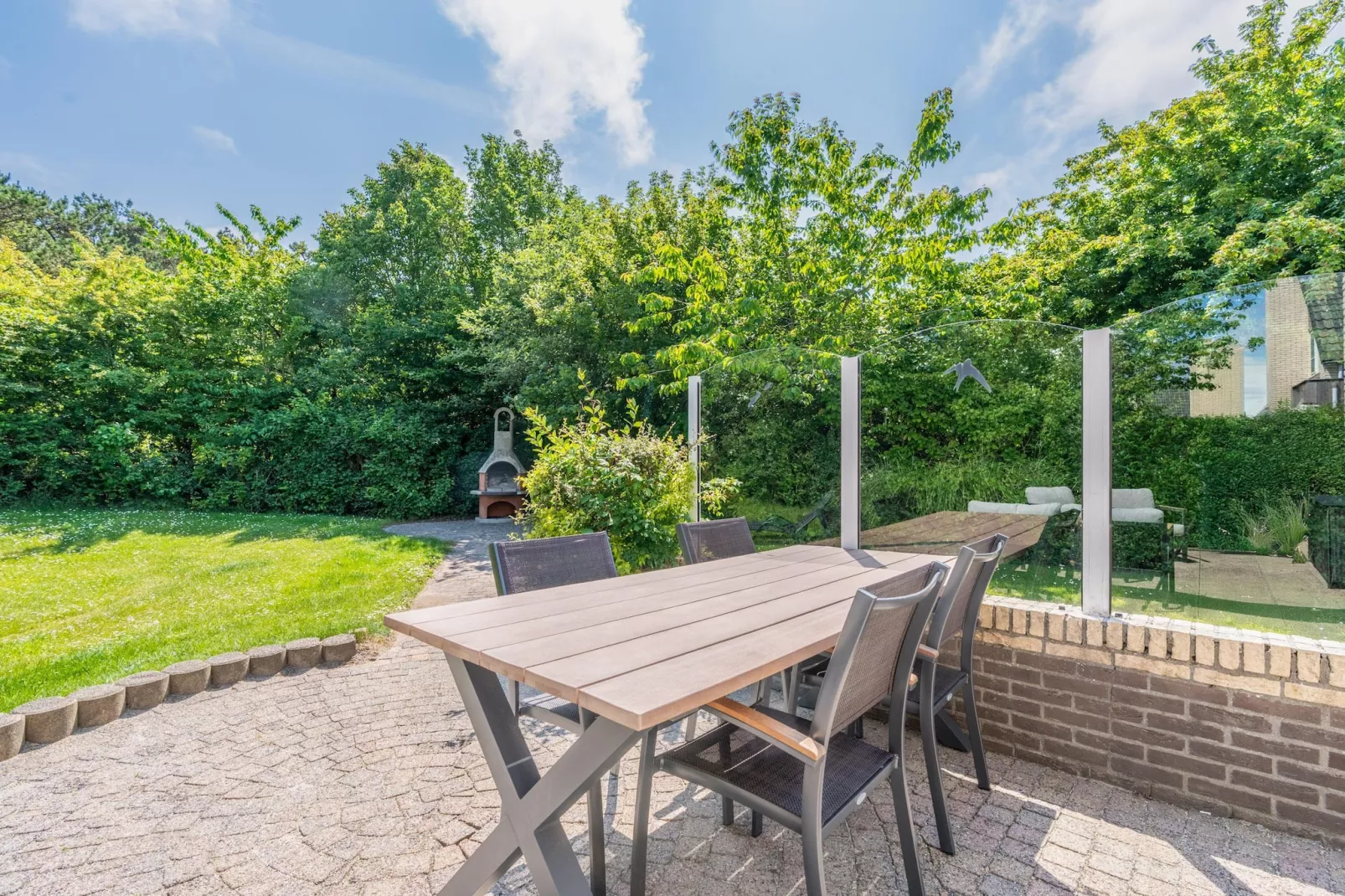 Kamperfoelie 95-Terrasbalkon