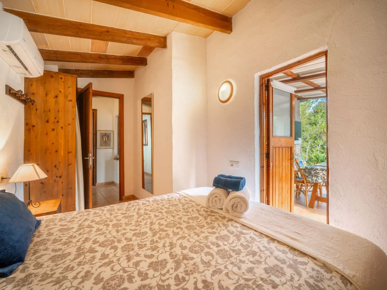 La Salve Can Jordi-Binnen