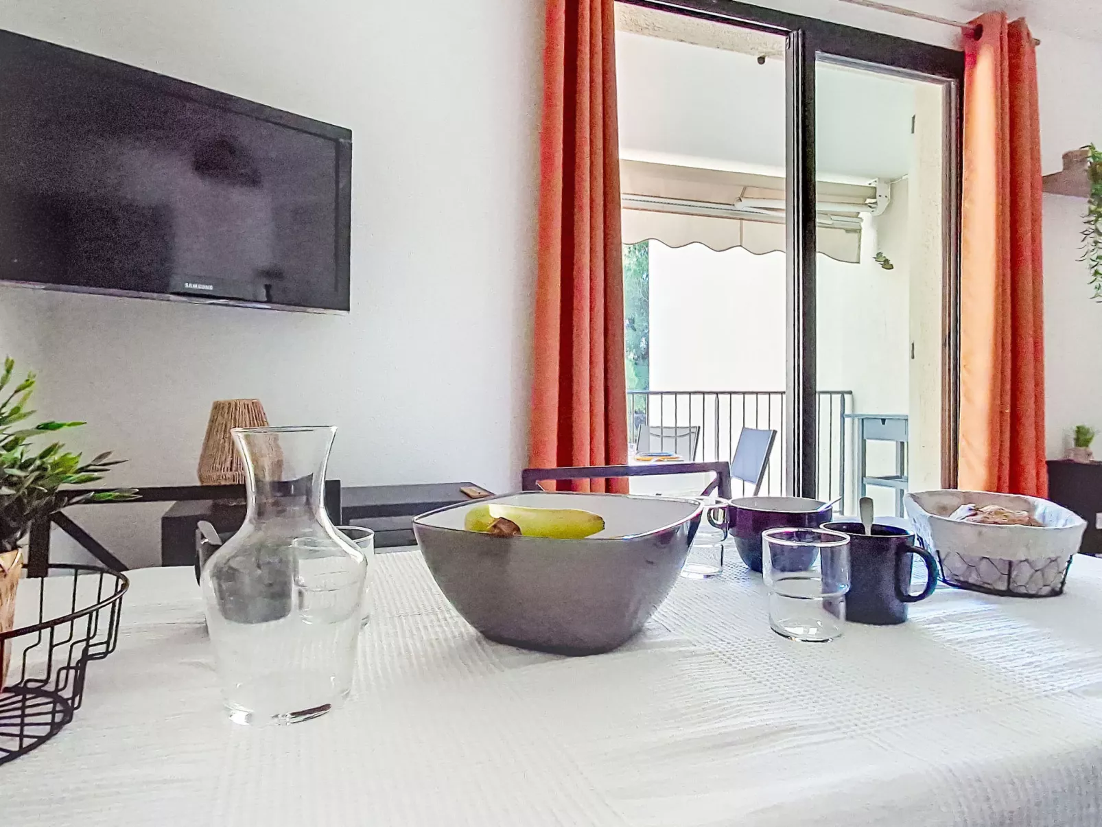 Le Luberon Loisirs-Binnen