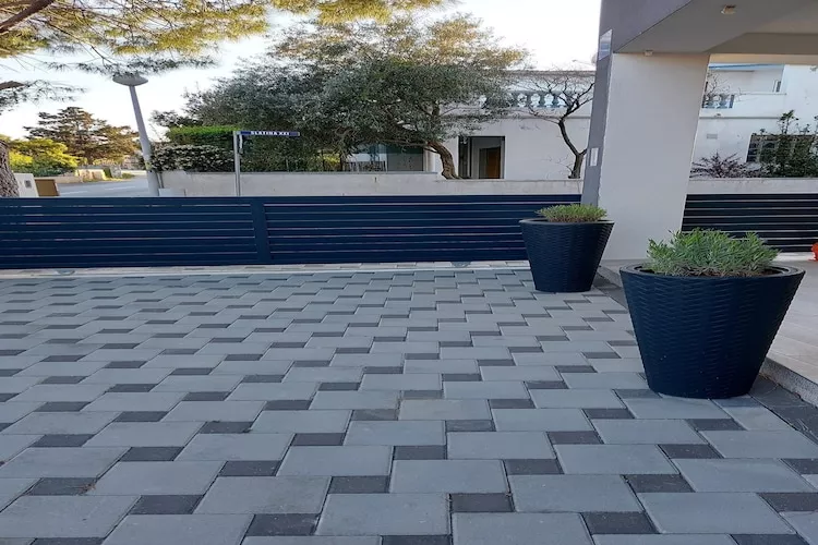 Apartment Villa Louminos - Two Bedroom Apartment with Terrace and Sea View-Buitenlucht