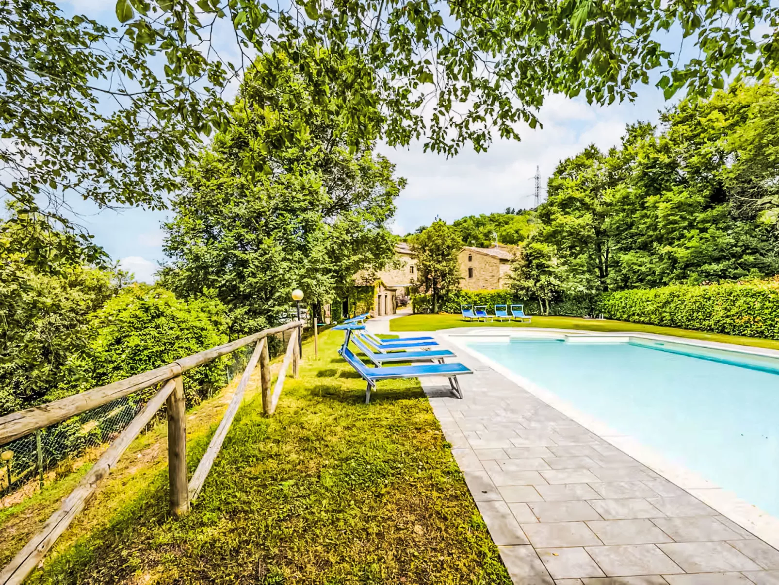 Il Frassino del Borgo di Ghiora-Buiten