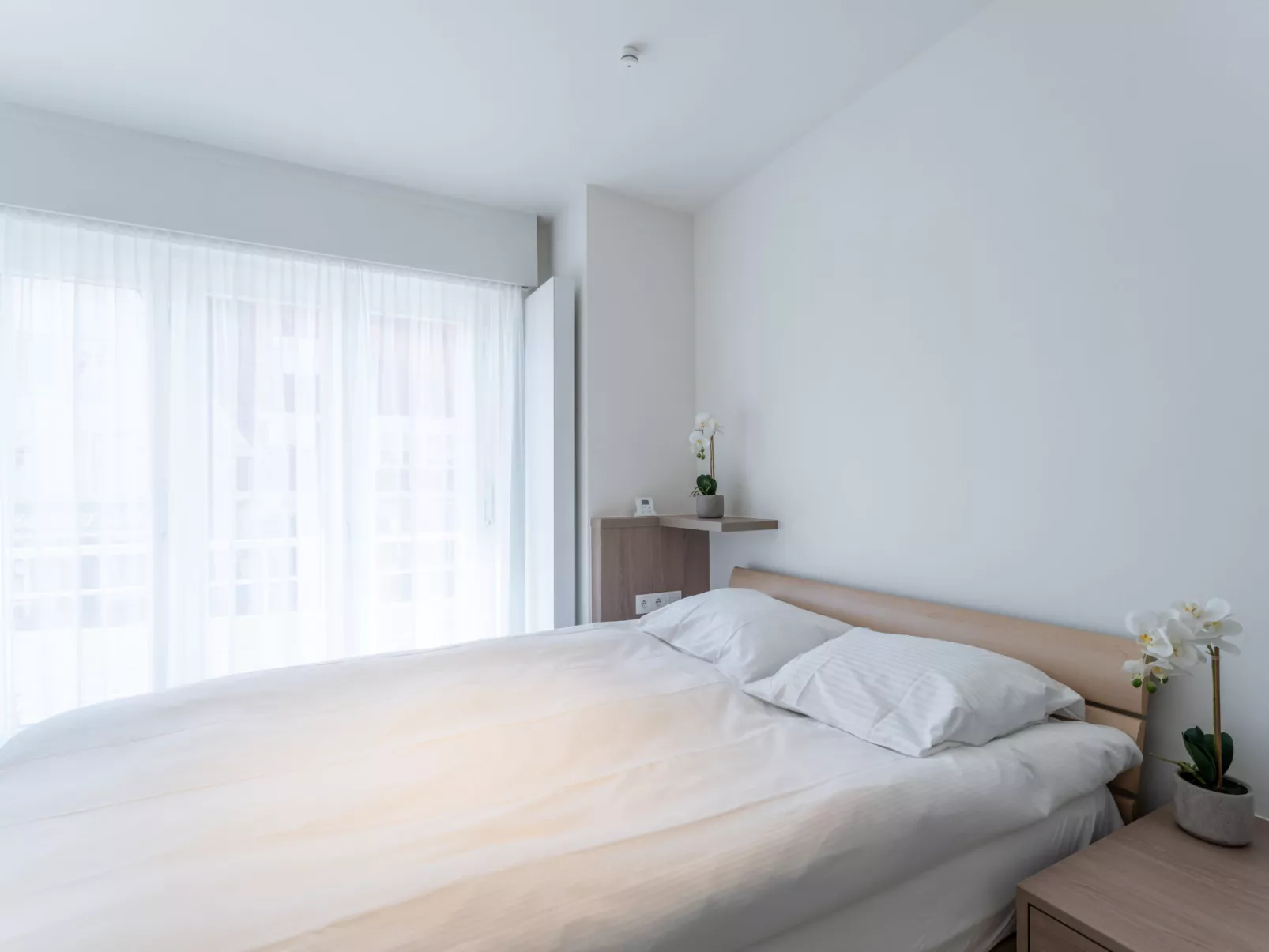 Marie Antoinette close by the sea-Binnen