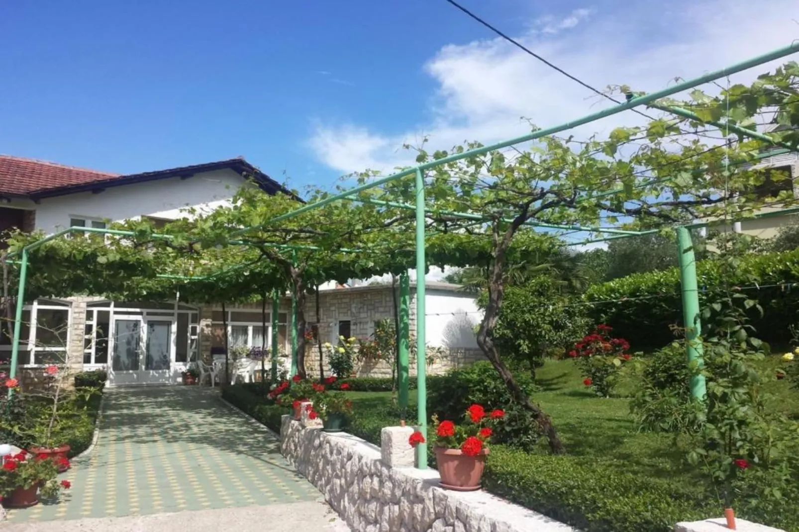 Elez Serenity Guesthouse - Double bed with Balcony-Buitenlucht