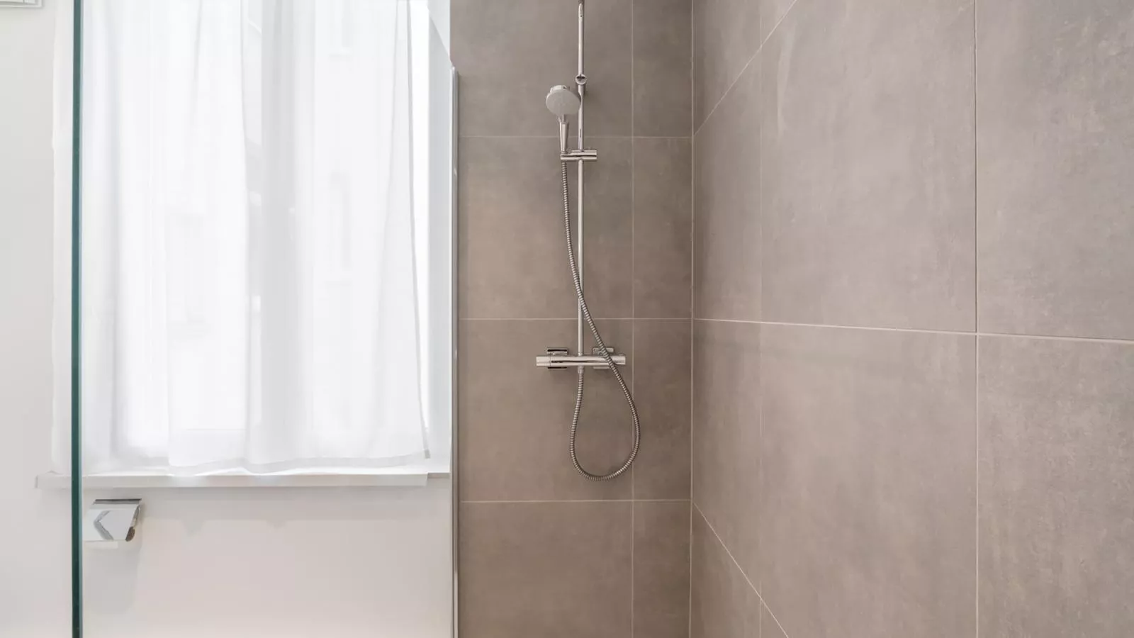 Leopold - 0102-Badkamer