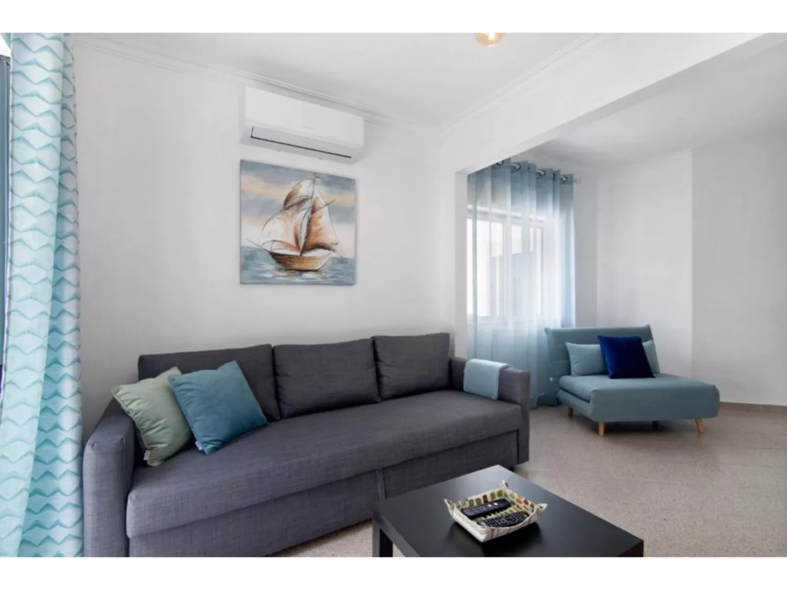 Jade-Sunny Way-Binnen