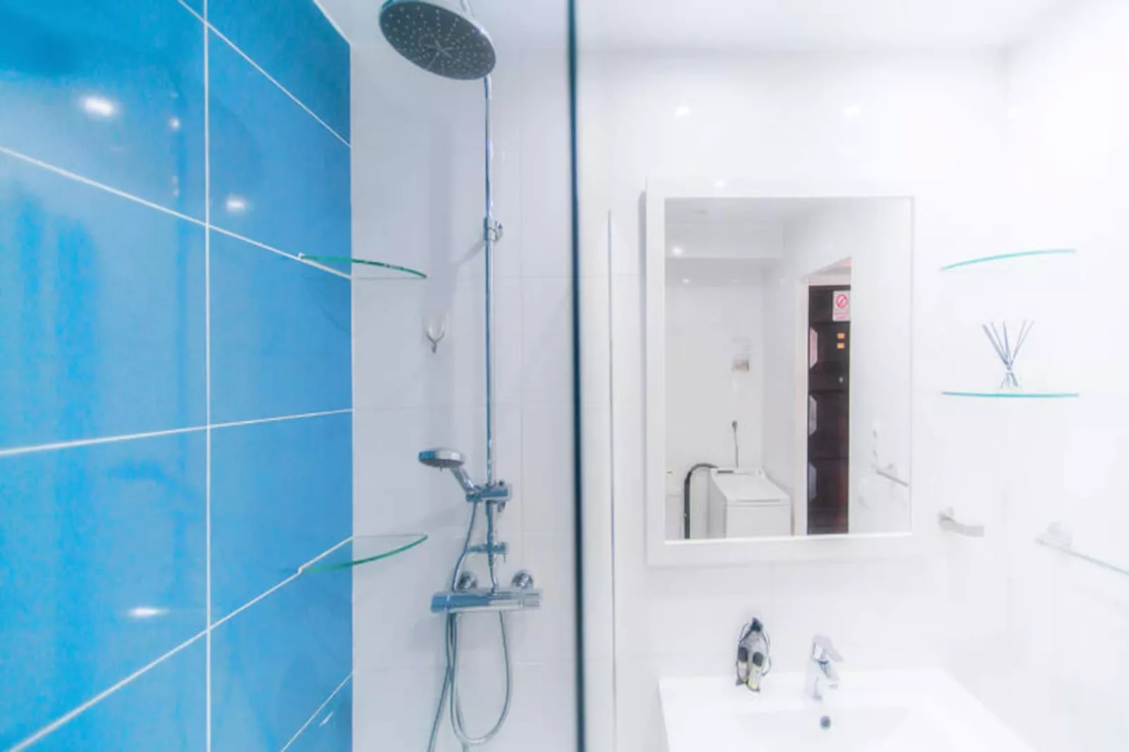 Studio à Roses-Niet-getagd