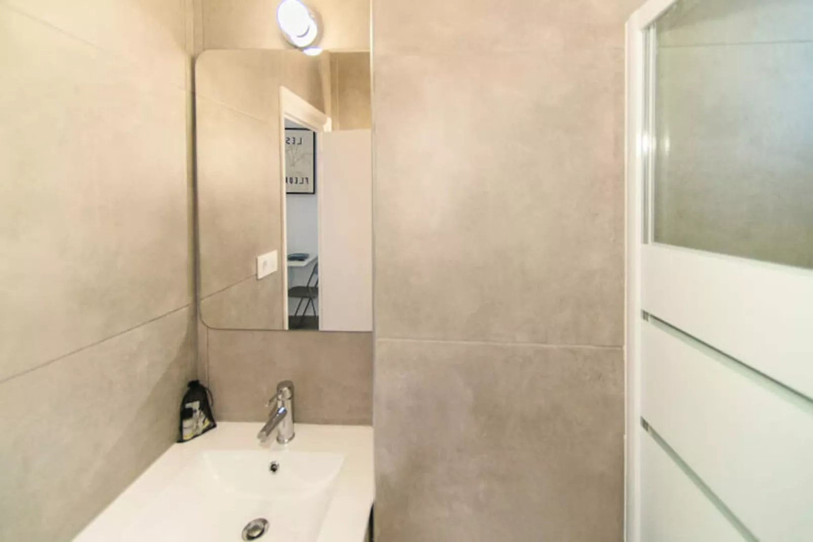 Studio à Roses-Niet-getagd