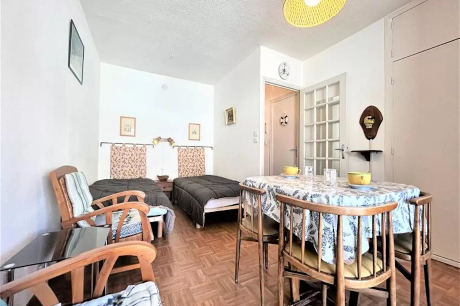 Résidence Passy-Niet-getagd