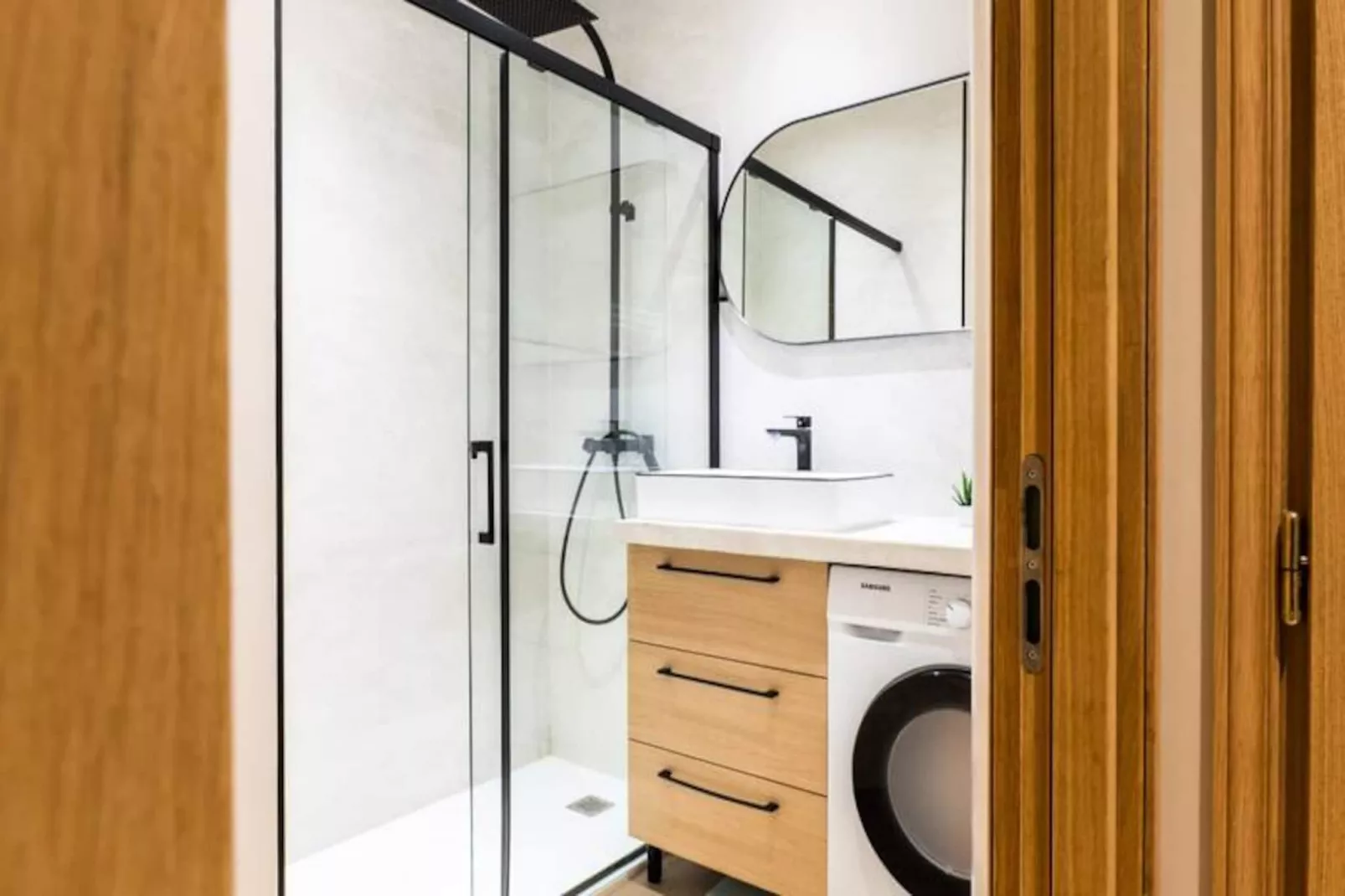 Résidence 3p Centre-ville Avec Jardin, 1min De La Croisette-Niet-getagd