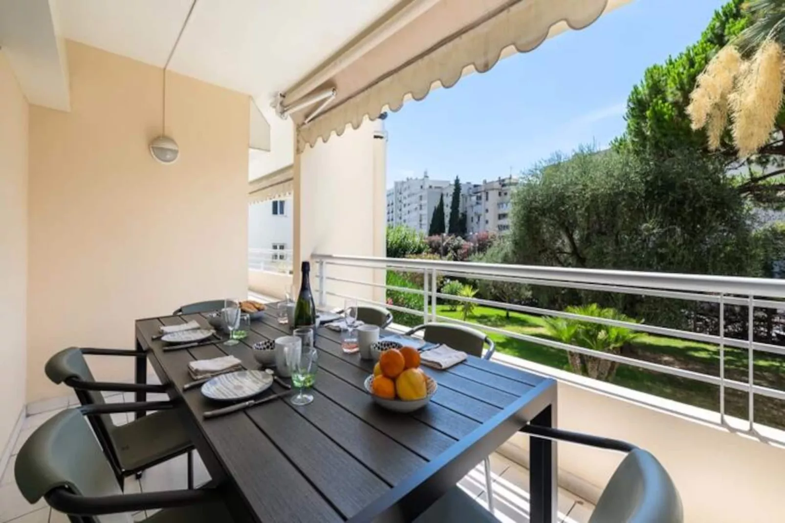 Résidence 2p Résidence Avec Piscine Et Garage, Proche Croisette-Niet-getagd