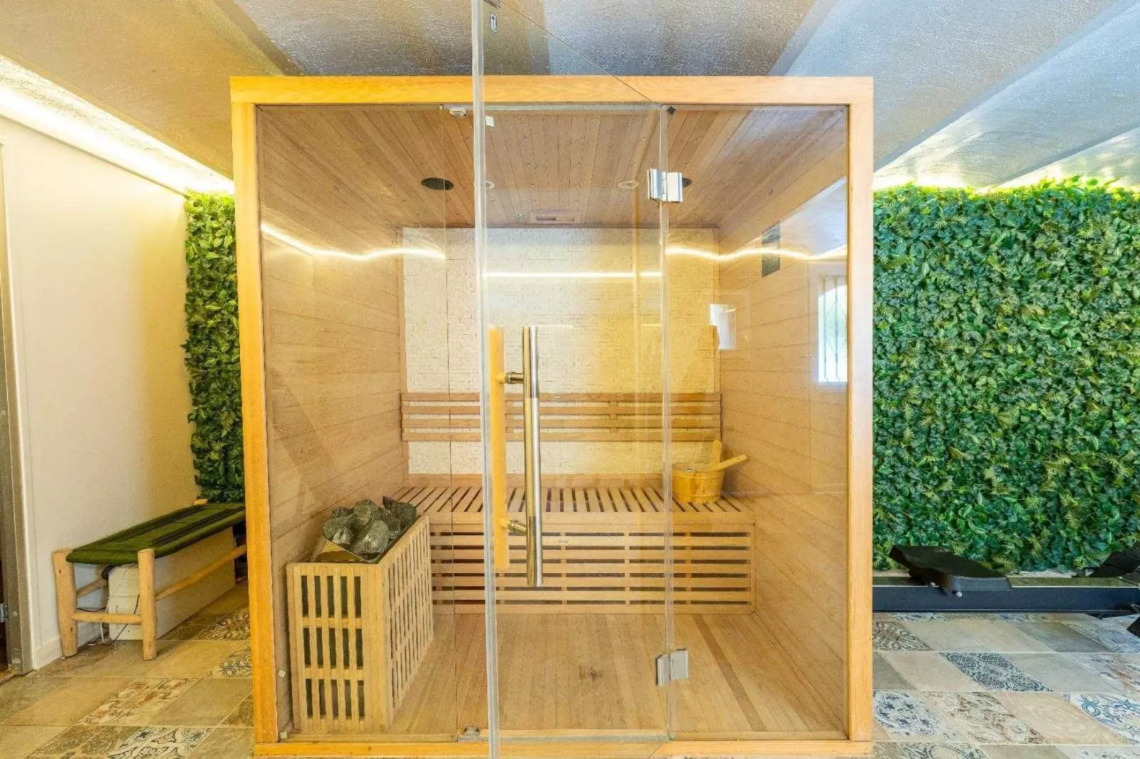 LL-13-ROSOLIEL-Niet-getagd