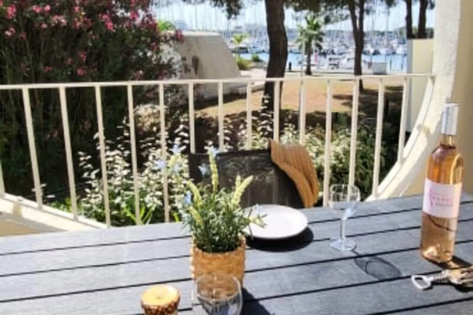 Résidence Terrasse 4 : Quai Du Port De Plaisance-Niet-getagd