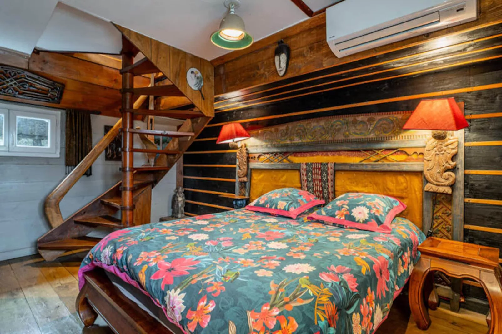 Suite De Charme Sur La Péniche Petite Annick-Niet-getagd