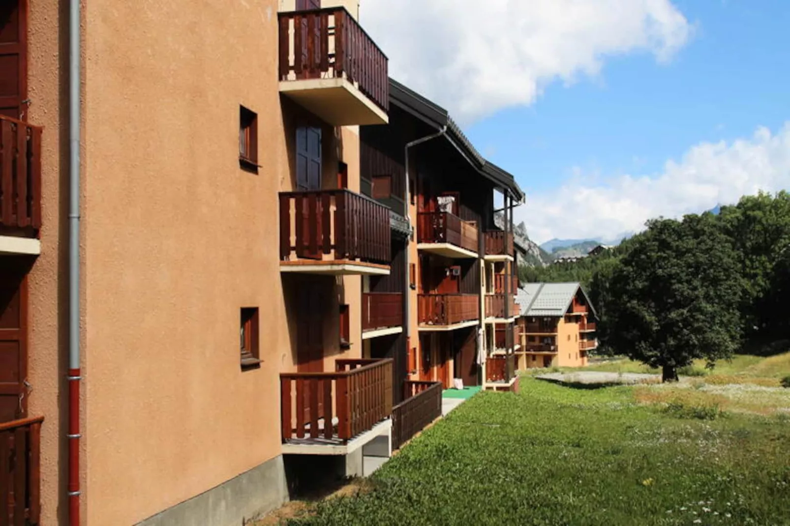 Résidence La Croix Du Sud-Niet-getagd