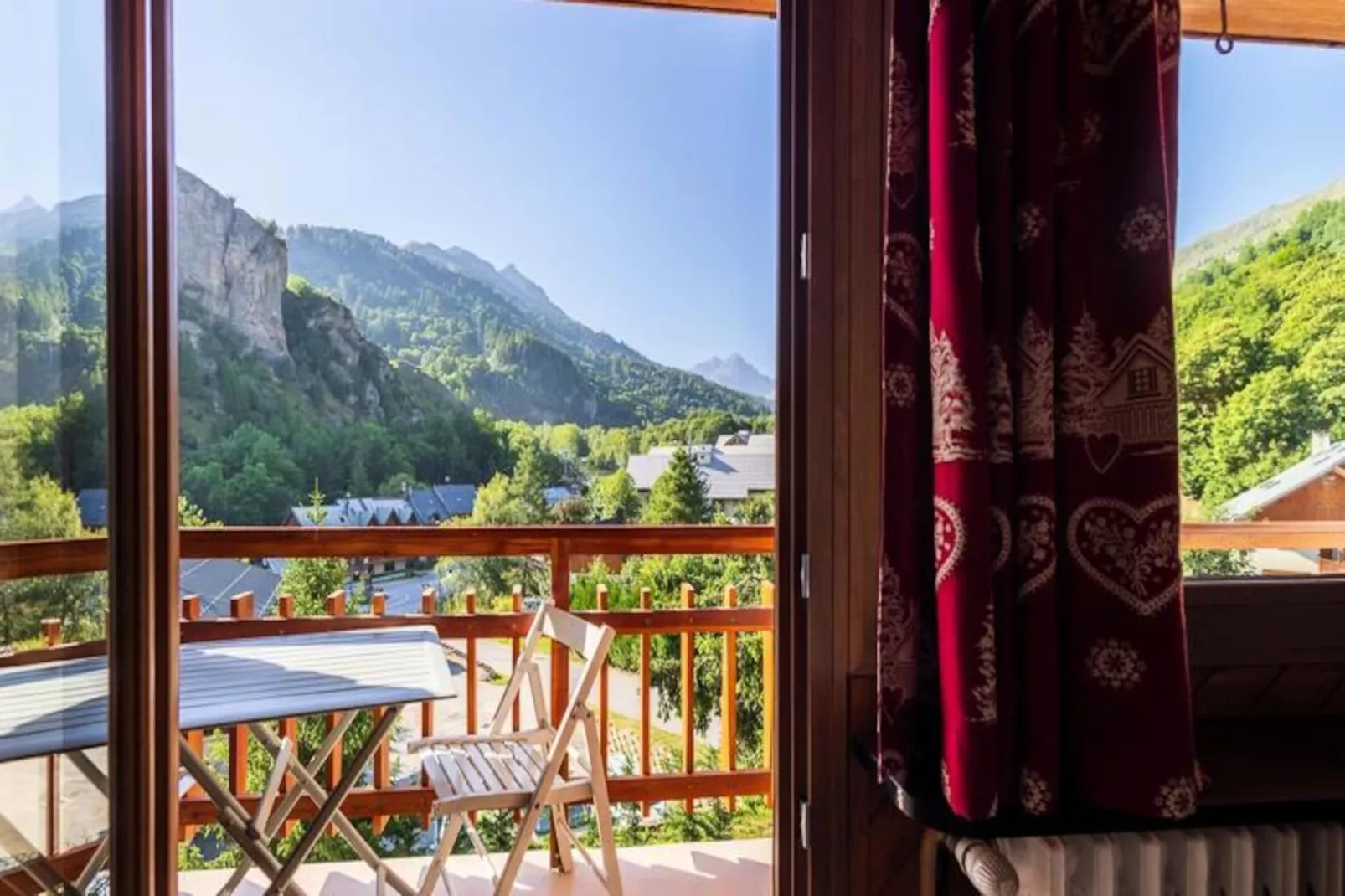 Résidence Les Caquelons-Niet-getagd