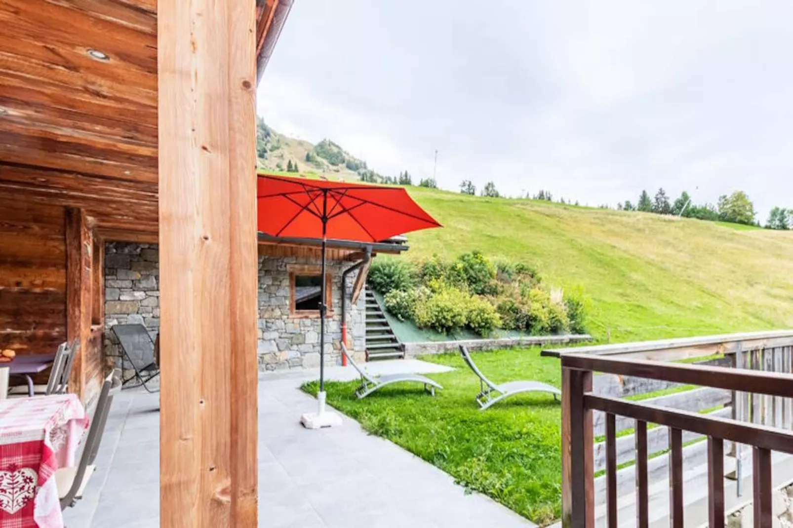 Résidence Solaret - Violettes-Niet-getagd