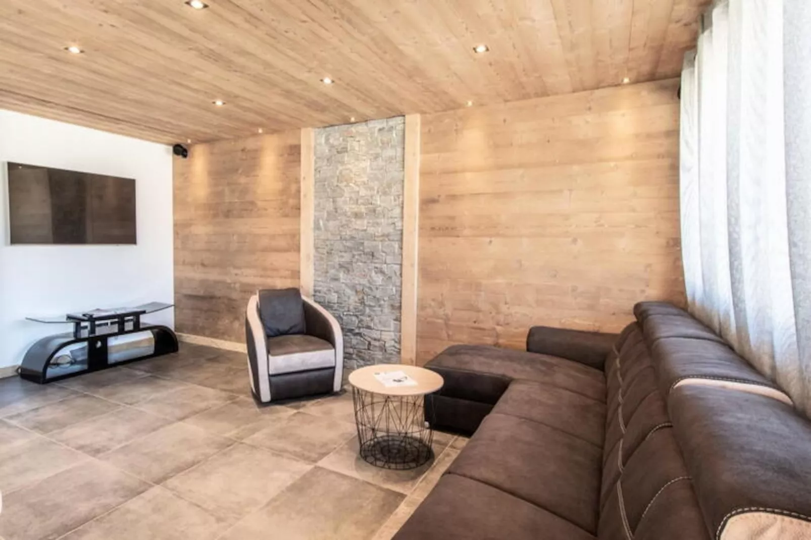 Résidence Sommard N°8-Niet-getagd