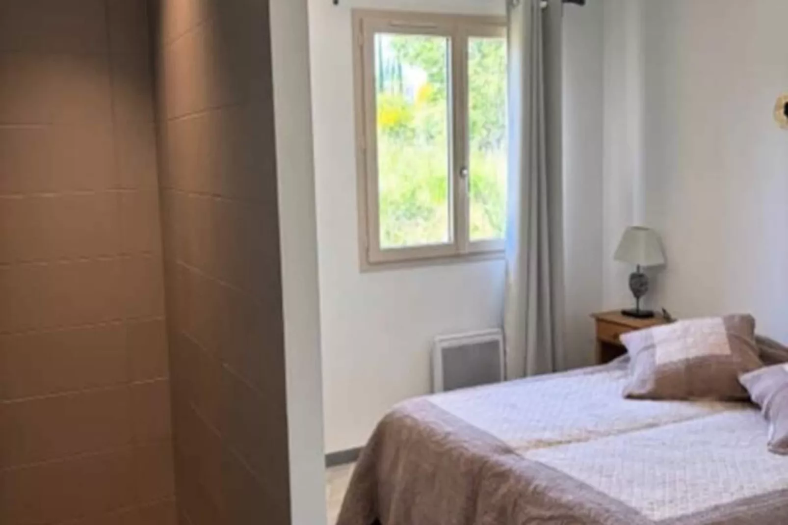 La Lacoste : Charme Et Vue Sur Le Luberon-Niet-getagd