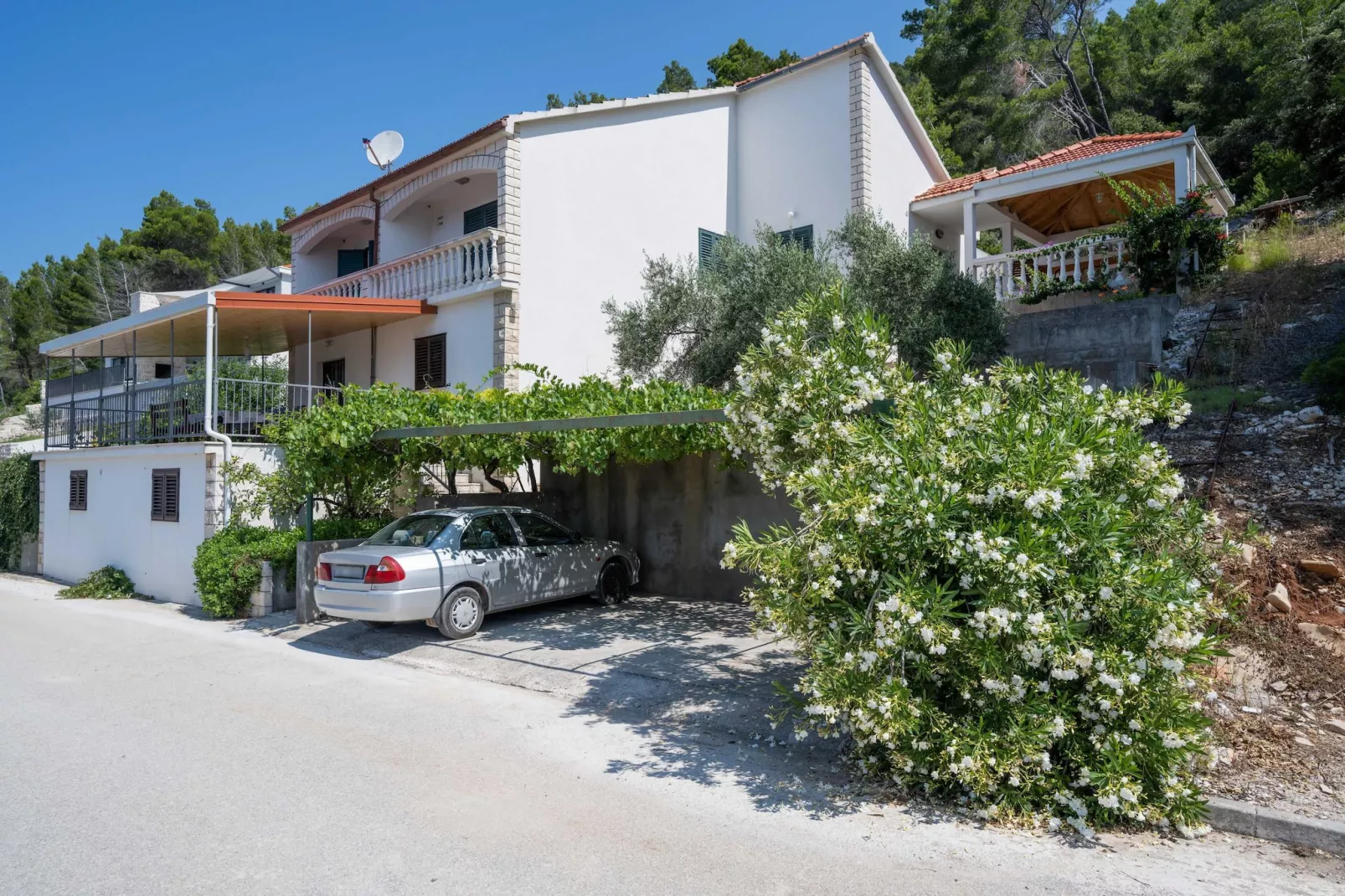 Panoramic Apartments Anić - Superior Two Bedroom Apartment with Terrace and Sea View (A1)-Faciliteiten