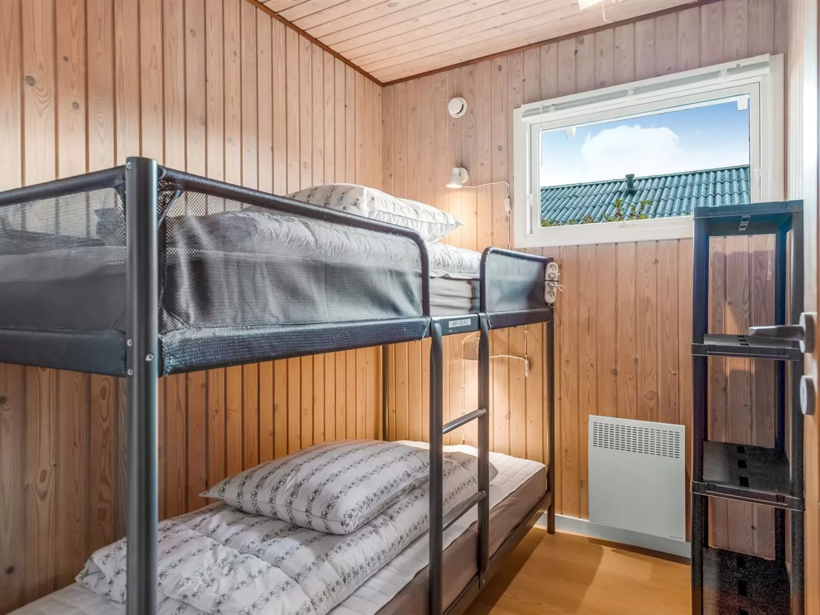 "Pavo" - 200m from the sea-Binnen