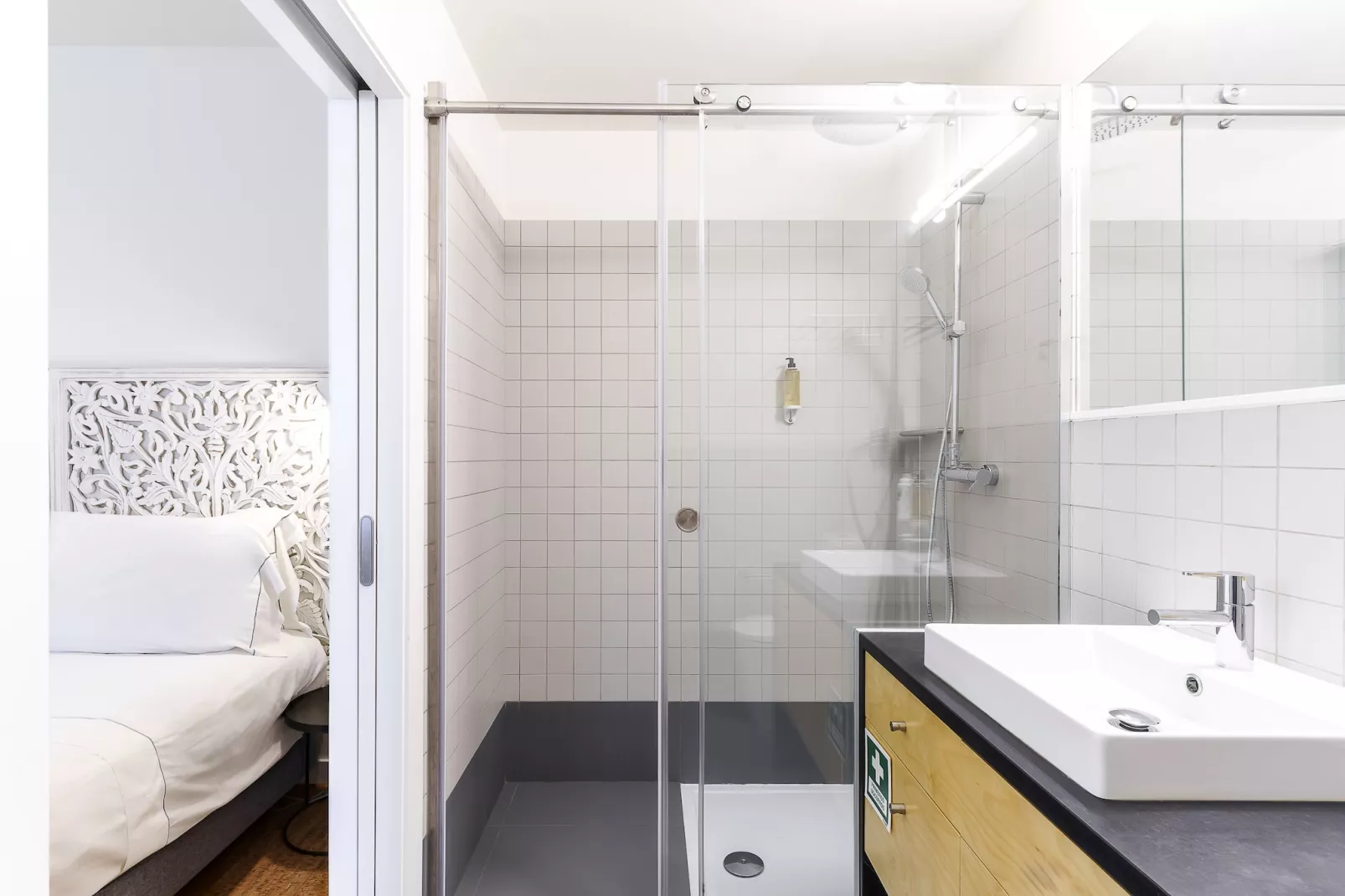 Cashmere Nightlife Studio 302-Badkamer