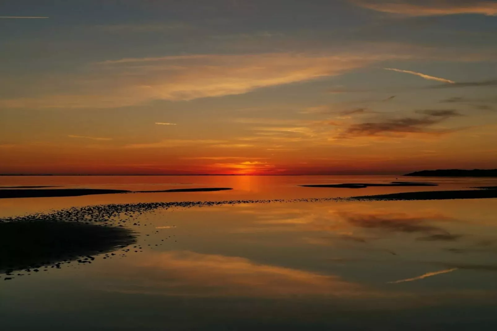 Luxe retraite met zwembad -- By Traum Ferienwohnungen-Waterzicht