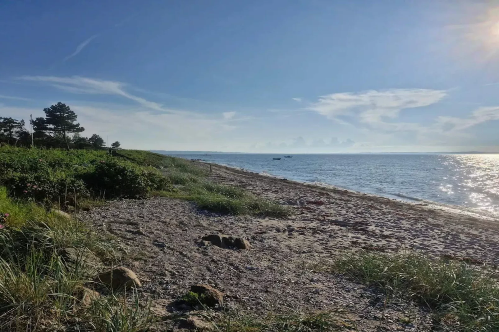 Luxe zwembad retraite bij zee -- By Traum Ferienwohnungen-Waterzicht