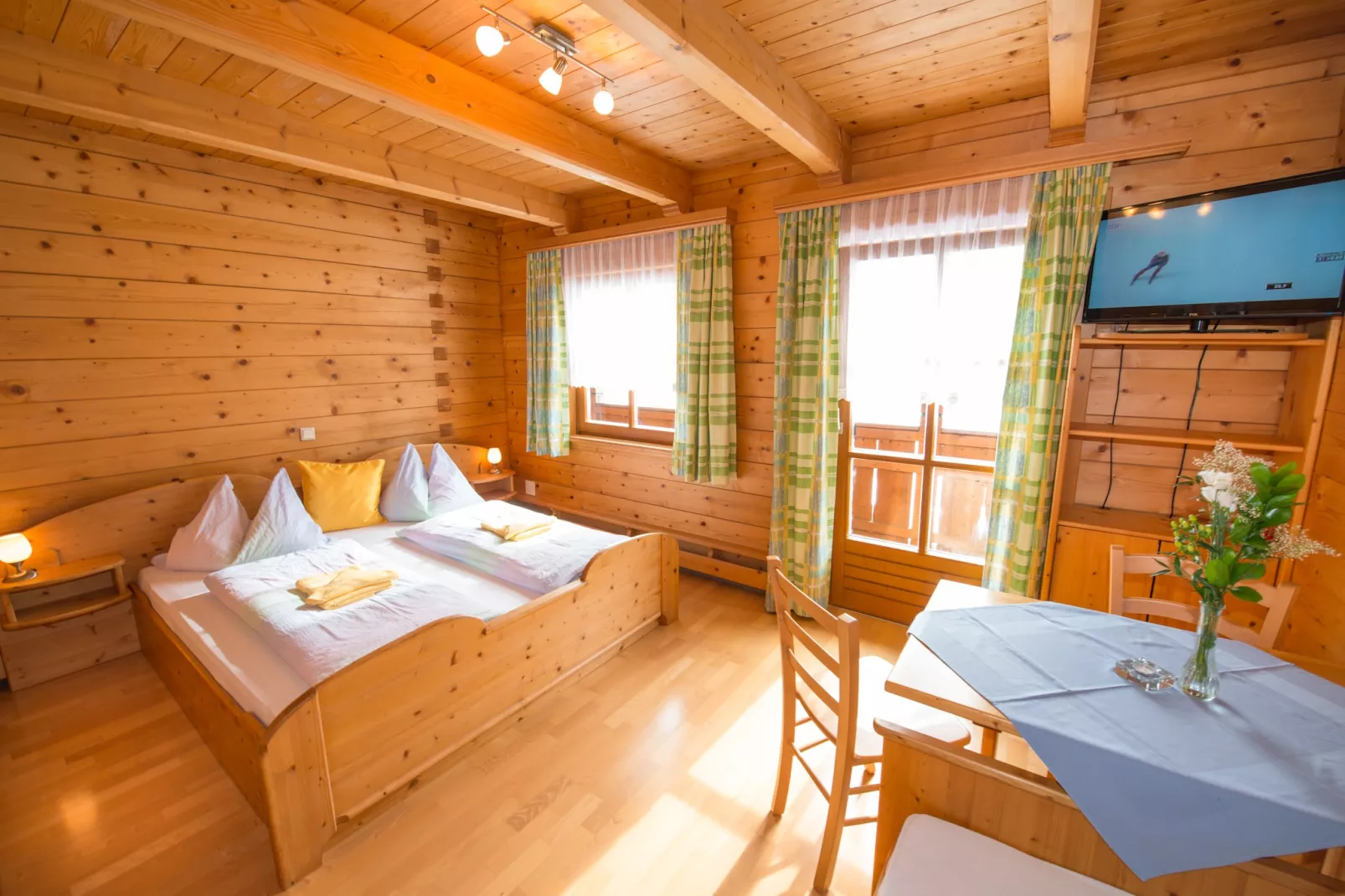 Appartment Holzblockhaus-Slaapkamer