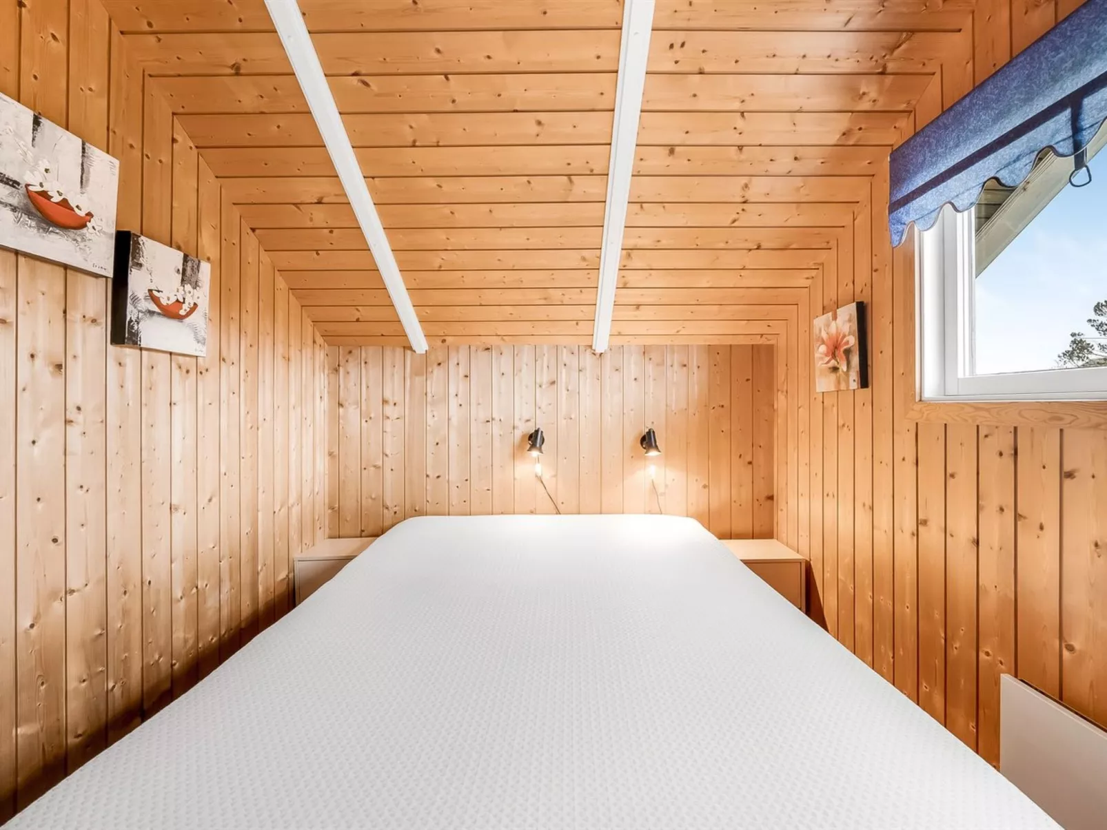 "Lonne" - 750m to the fjord-Binnen