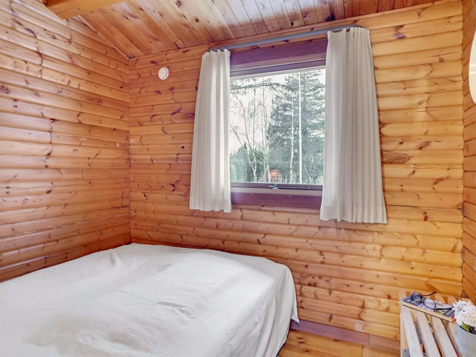 "Agda" - 100m from the sea-Binnen