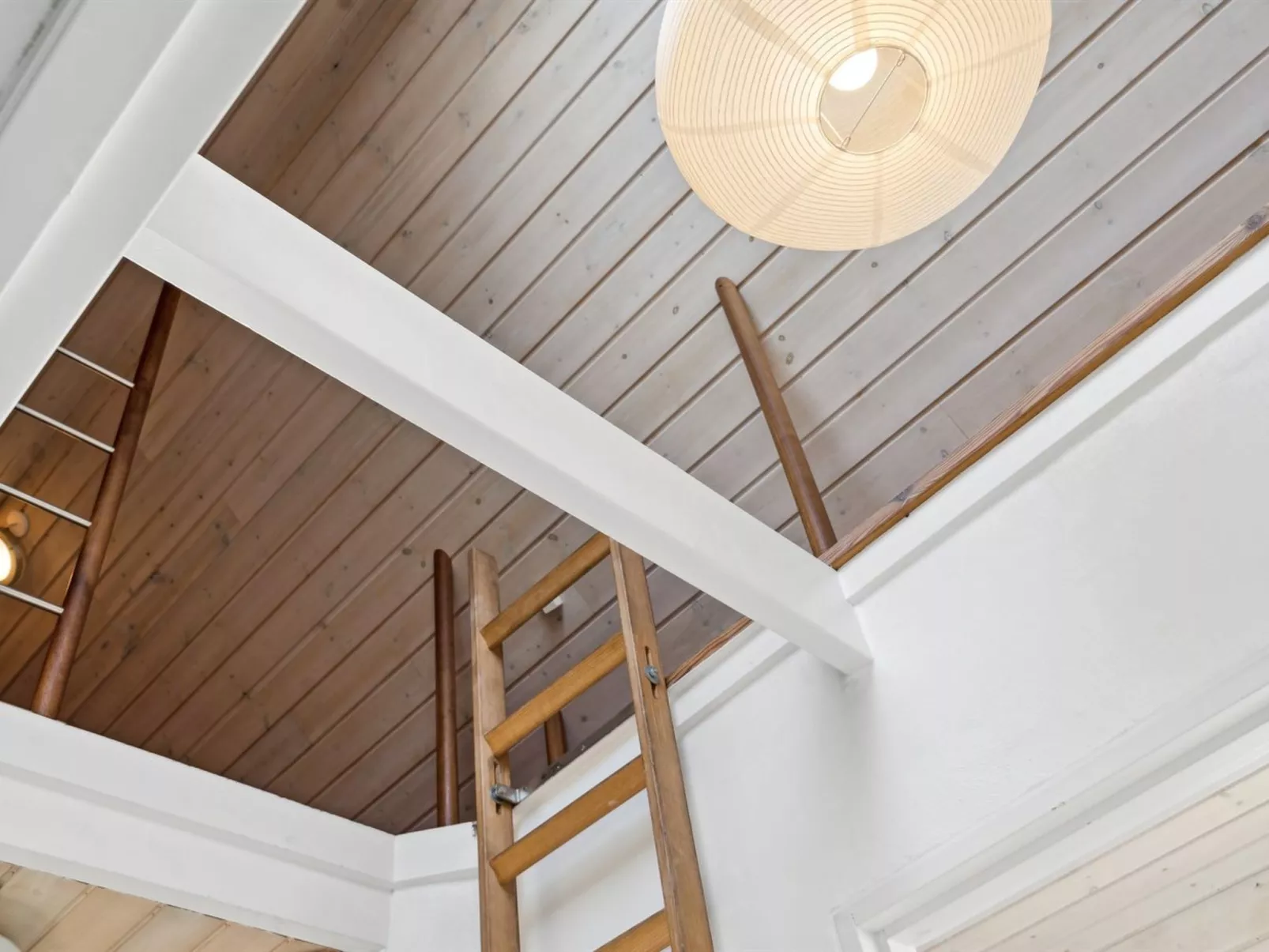 "Joonas" - 100m from the sea-Binnen