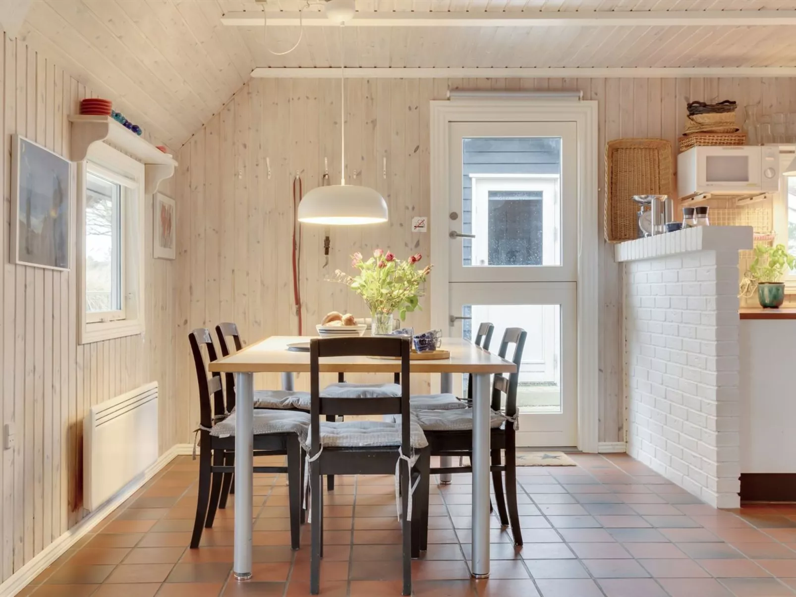 "Annli" - 1.5km from the sea-Binnen